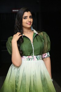 Syamala Anchor Stills